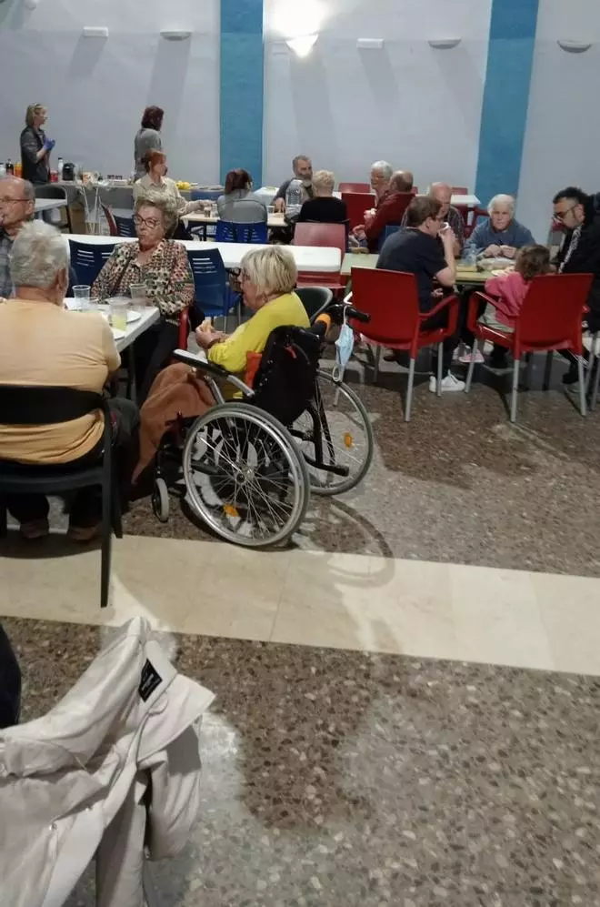 Vecino de Montanejos: "Si nos hubieran hecho caso a las 12 de la mañana con un hidroavión hubiera sido suficiente, ahora es incontrolable"