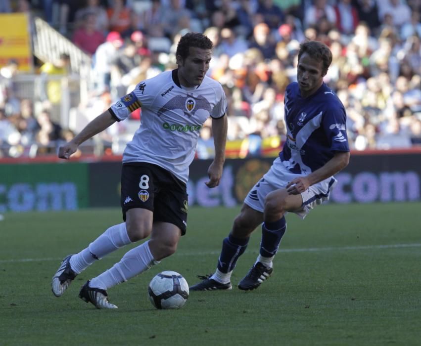 Frente al Tenerife, titular en el medio con Manuel Fernandes