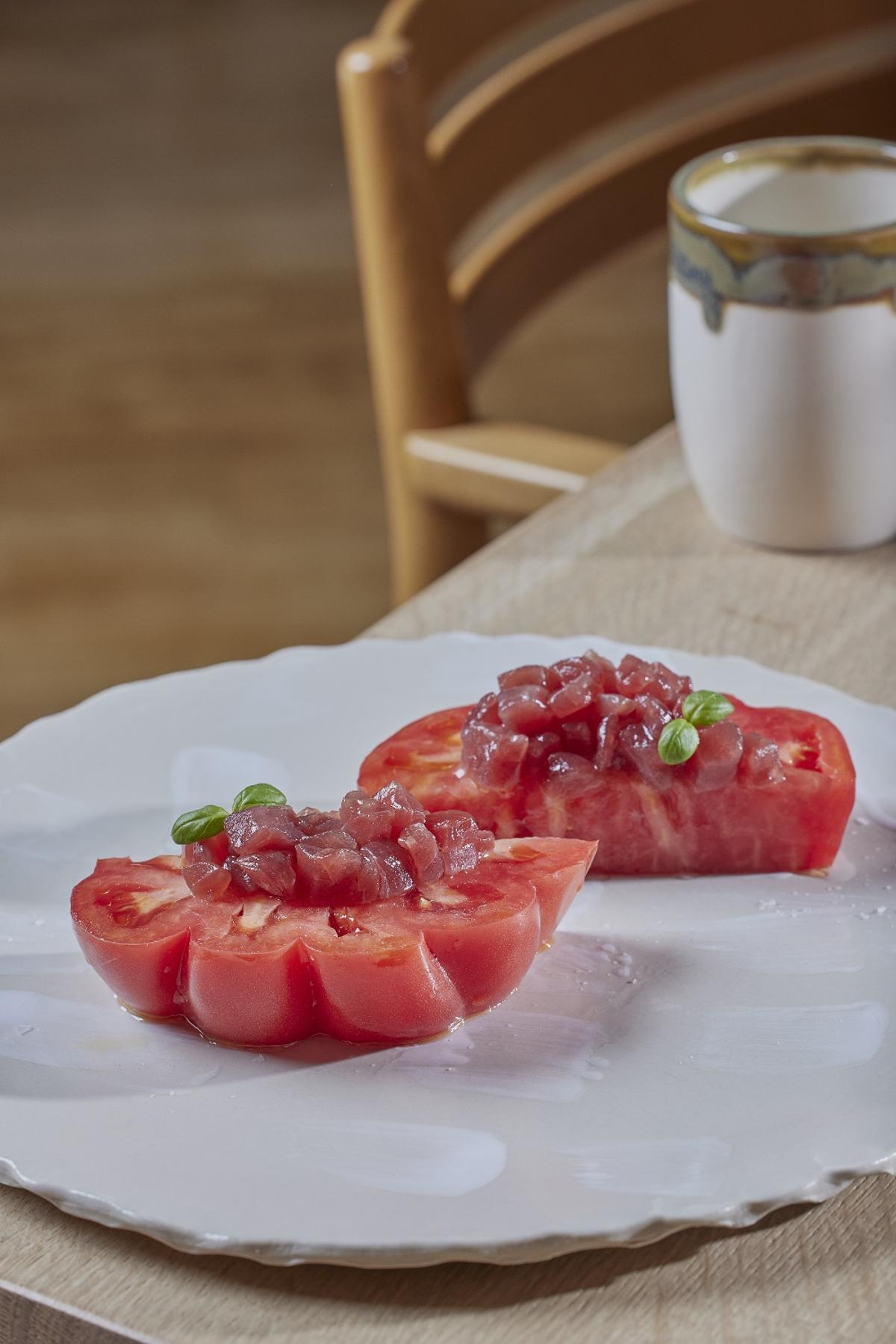 Tomate de invierno y tartar de atún rojo de Almadraba Gadira.