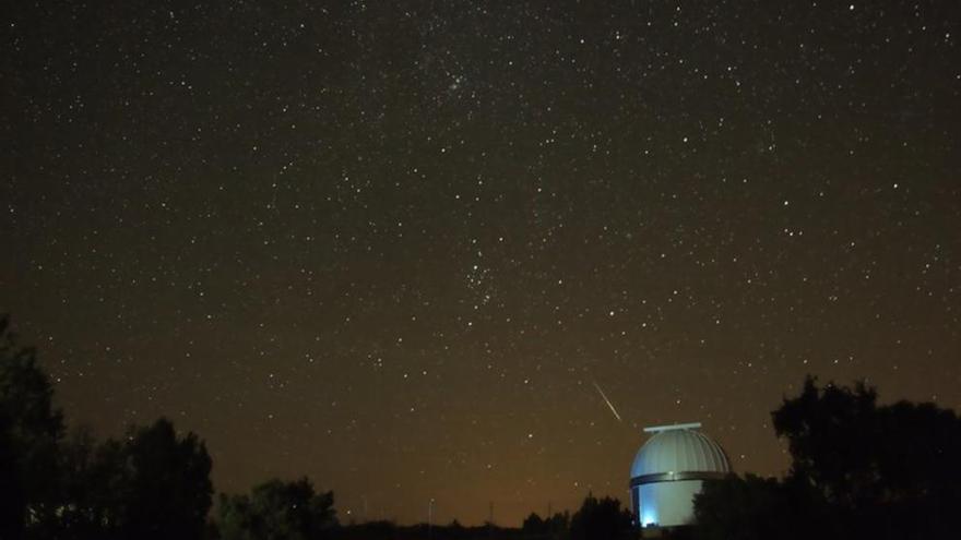 Hoy no olvides mirar al cielo... hay lluvia de estrellas