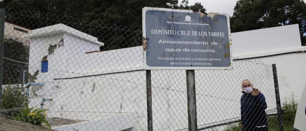 Depósito de Cruz de los Tarifes, en La Guancha, que continúa con una restricción vigente por exceso de flúor. | | DELIA PADRÓN