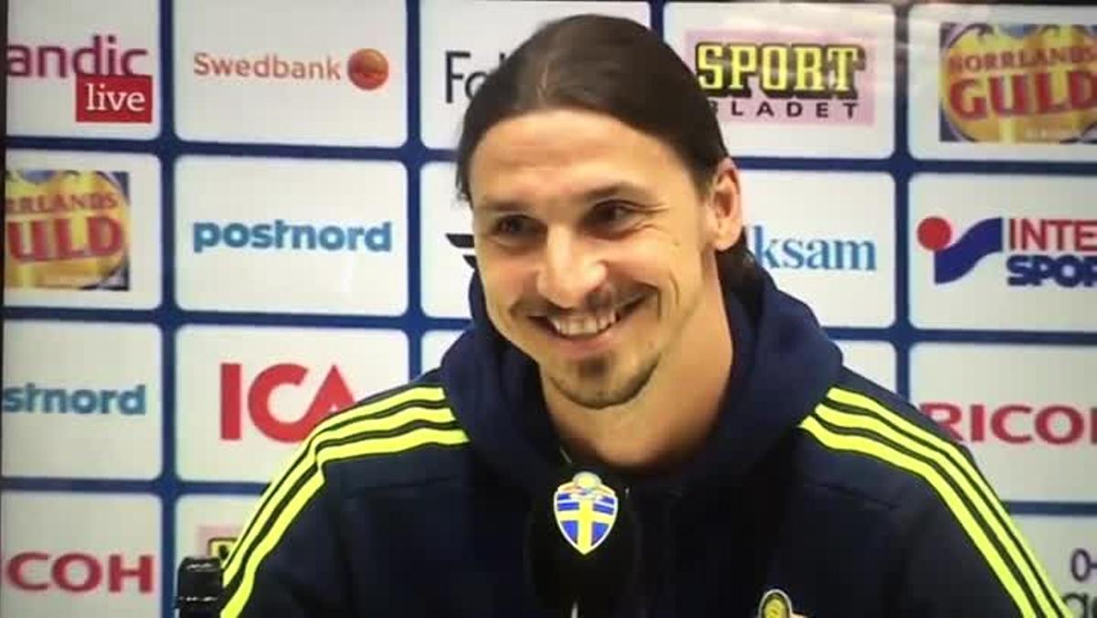 La reacción de Ibra al ser preguntado por el United