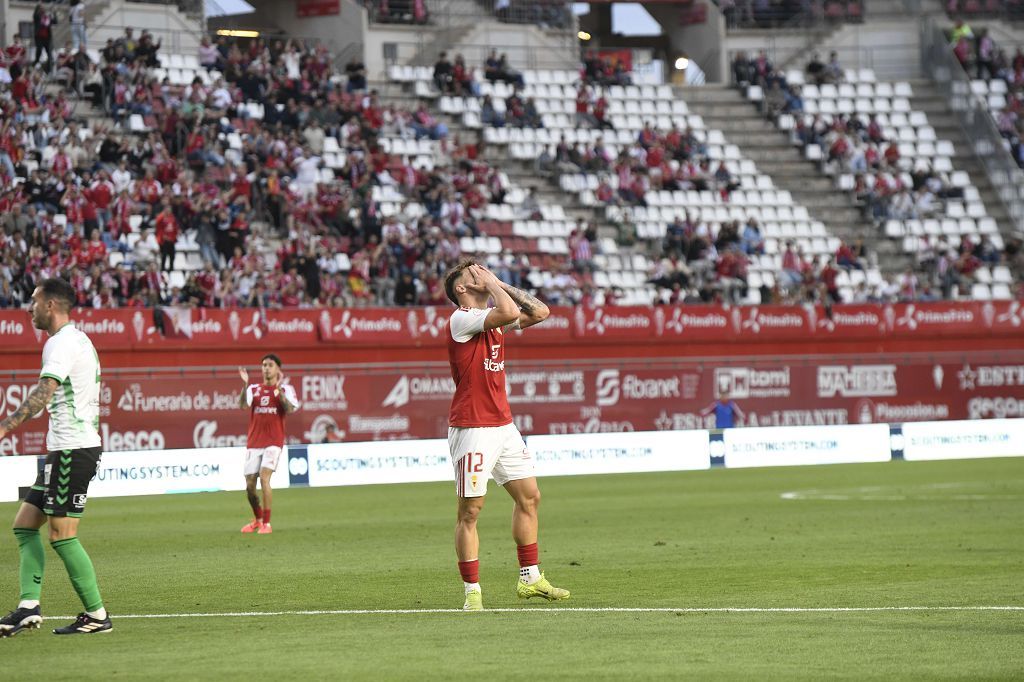 Las mejores imágenes del partido entre el Real Murcia y el Antequera