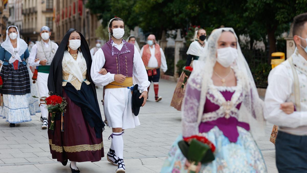 Búscate en el segundo día de Ofrenda por la calle Caballeros (entre las 18.00 y las 19.00 horas)