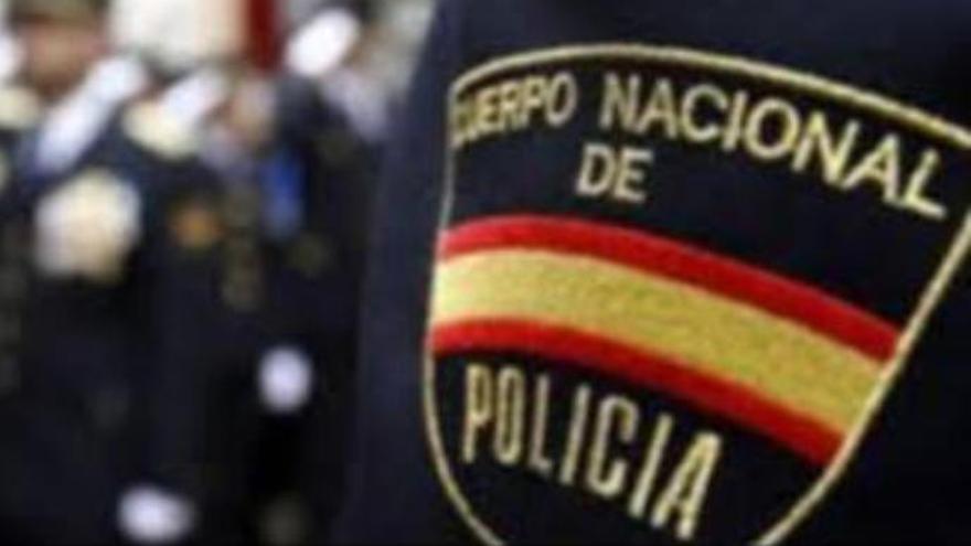 Dos detenidos por agredir a un hombre tras una discusión.