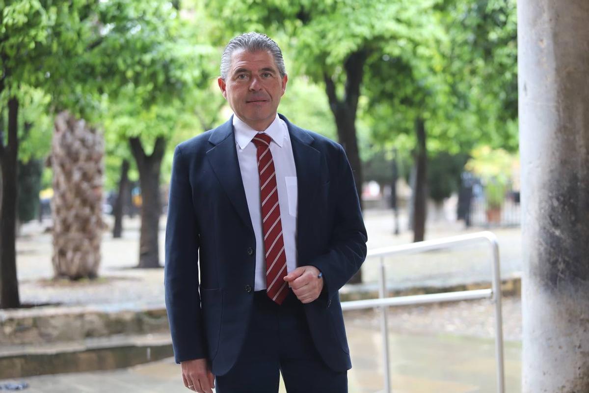 El presidente de la Agrupación de Cofradías.