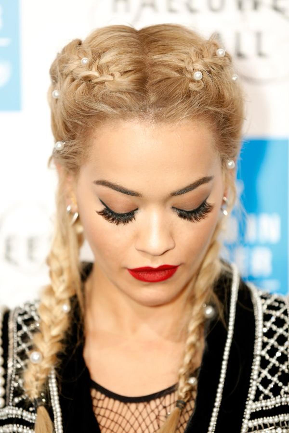 Las trenzas boxeadoras de Rita Ora