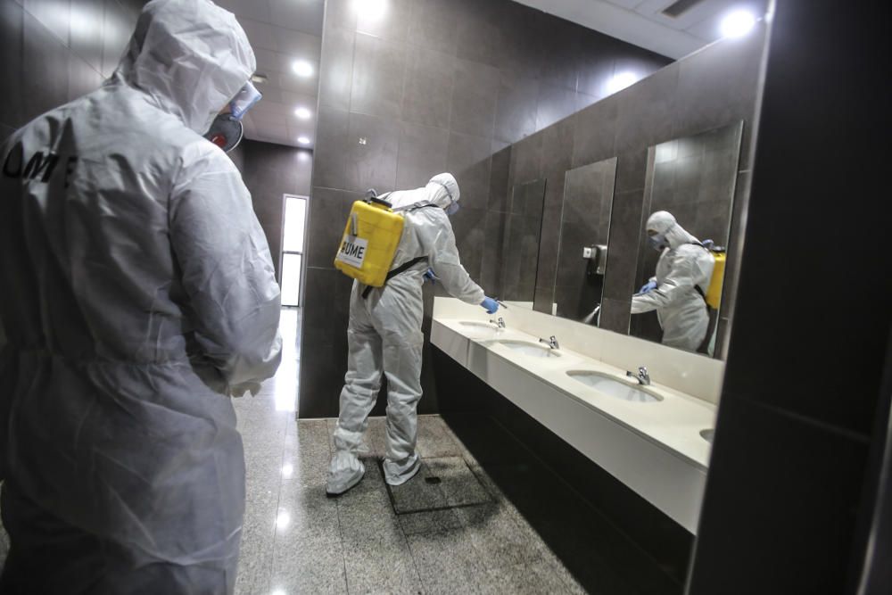 Trabajos de la UME en la Estacion de Renfe, Luceros y Hospital General de Alicante