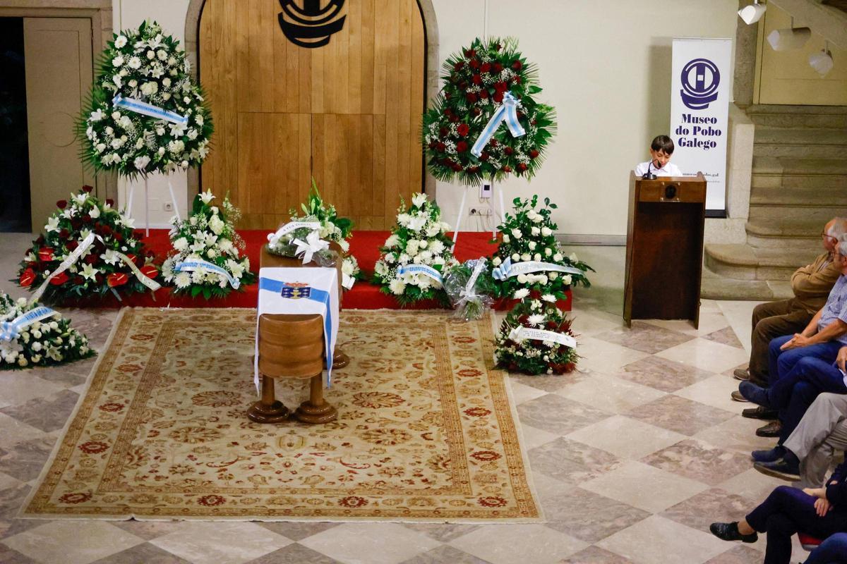 Acto de homenaje a Justo Beramendi en el Museo do Pobo Galego