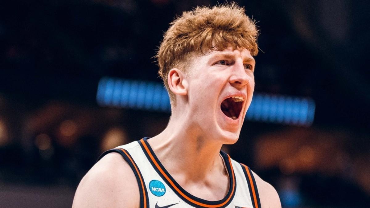 Kasparas Jakucionis roz車 el 'triple-doble' en su debut en el March Madness