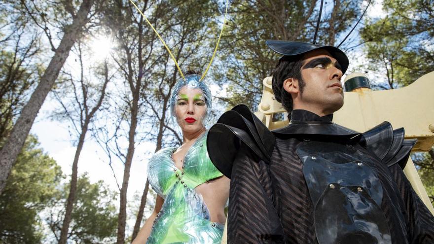 Laia Malo i Jaume Reus en una foto promocional de la gira «Insecta Dance Music» | ©️KOMPOSIT STUDIO