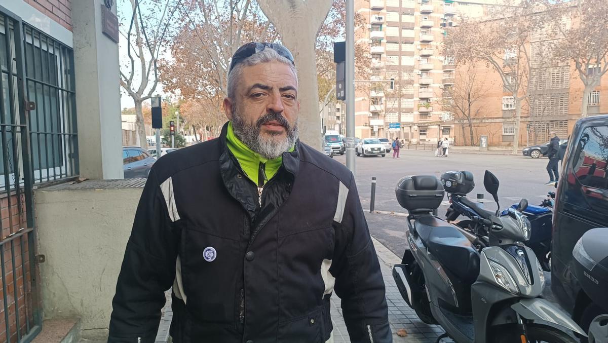 Oscar Pena, trabajador próximo al desalojado B9.