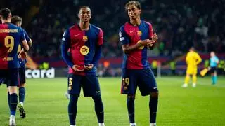 Lo que no se vio del Barça-Dortmund: de la patada al aire de Flick al baño de masas de Ter Stegen