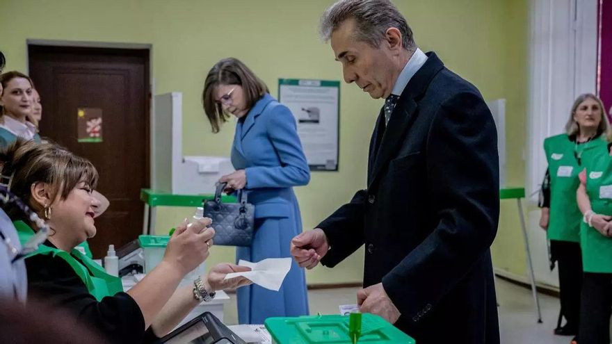 La oposición georgiana planta cara tras las parlamentarias y acusa de fraude electoral al gobierno