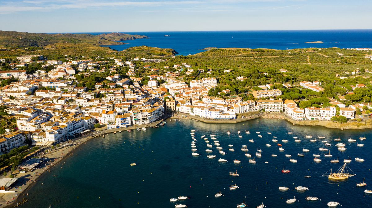 Vista de Cadaqués y el parque natural del Cap de Creus