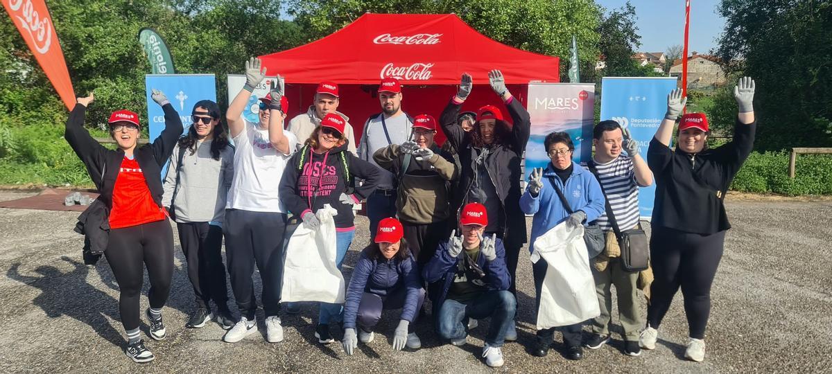 cola 4.jpeg cola 4.jpeg
