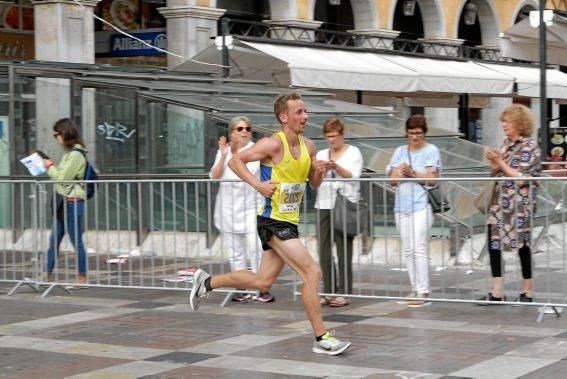 9.000 Läufer aus 49 Ländern gingen am Sonntag den 15.10. an den Start. In der Marathon Disziplin gingen die Deutschen leer aus.