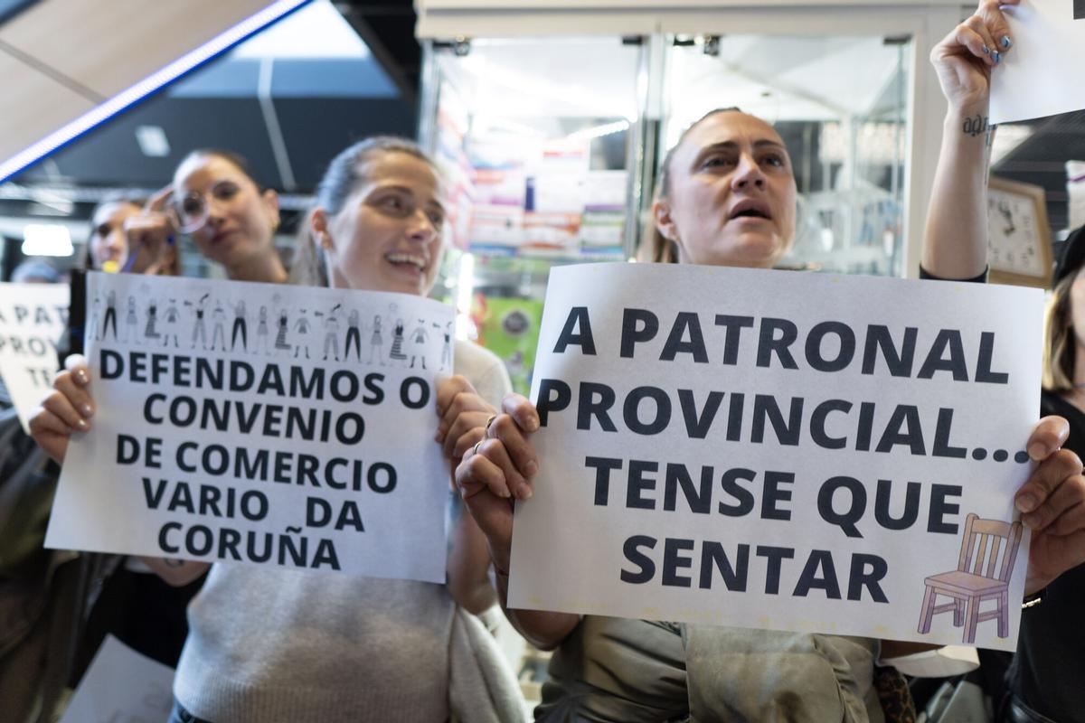Cientos de personas se han manifestado desde el Centro Comercial Cuatro Caminos