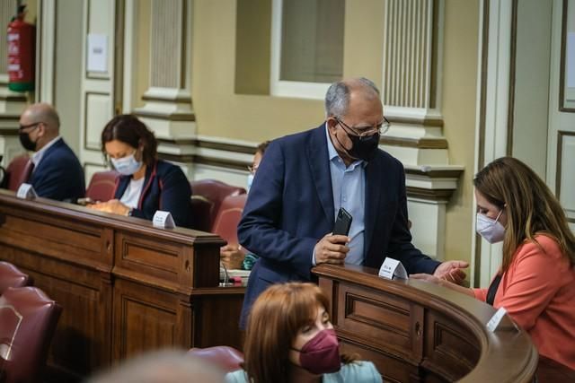 Segunda jornada del pleno en el Parlamento de Canarias