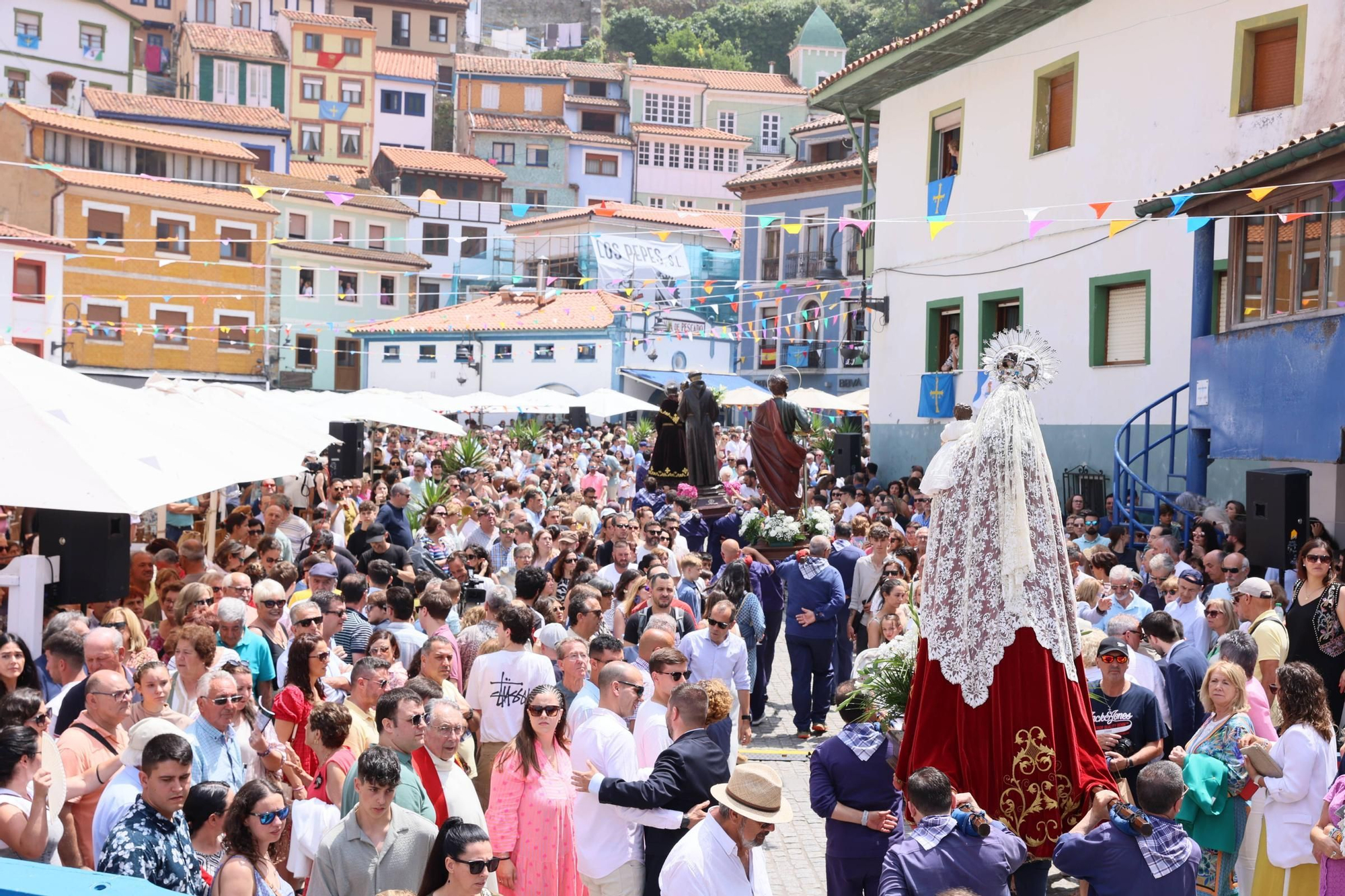 EN IMÁGENES: así fue el día de L'Amuravela en Cudillero
