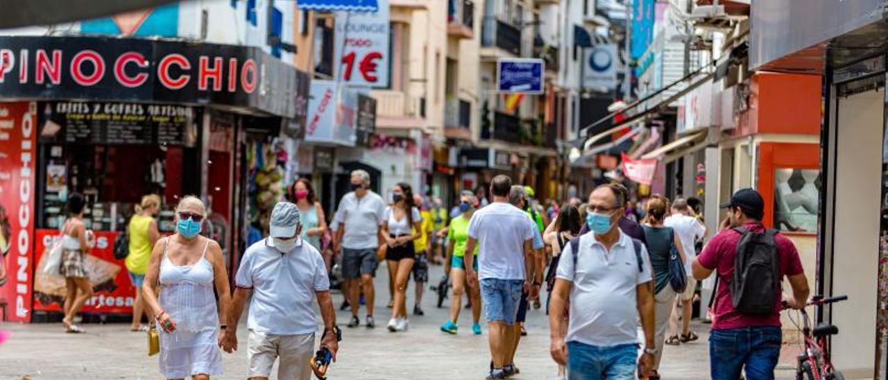 Una de las calles de Benidorm que ha aumentado el número de residentes empadronados. |