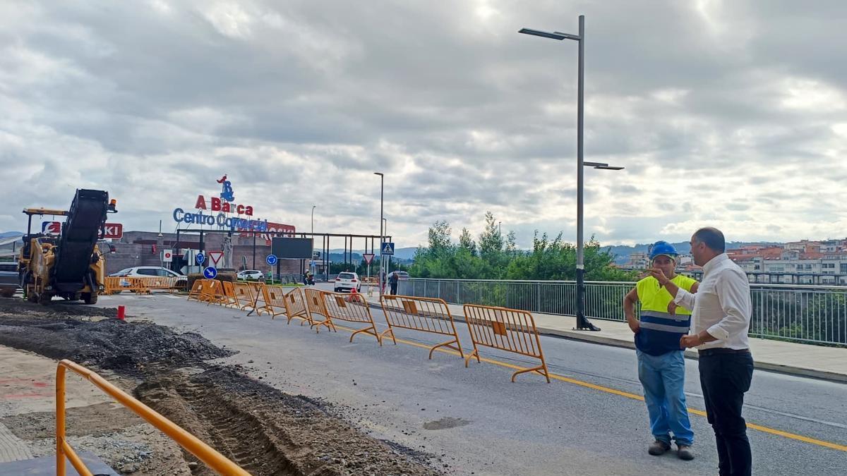El alcalde de Poio, en la zona de obras