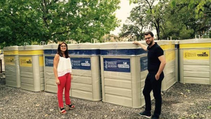 Petrer instala 34 nuevos contenedores de reciclaje