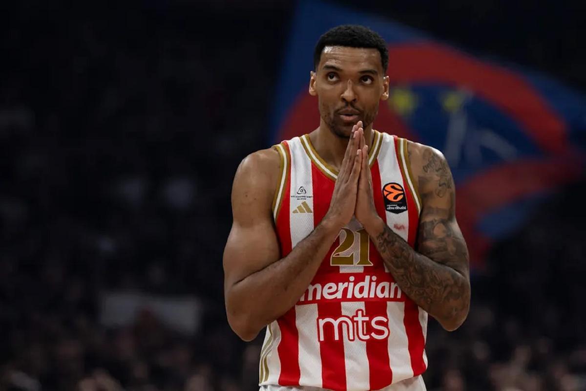 Joel Bolomboy militó en el Estrella Roja hasta este verano.