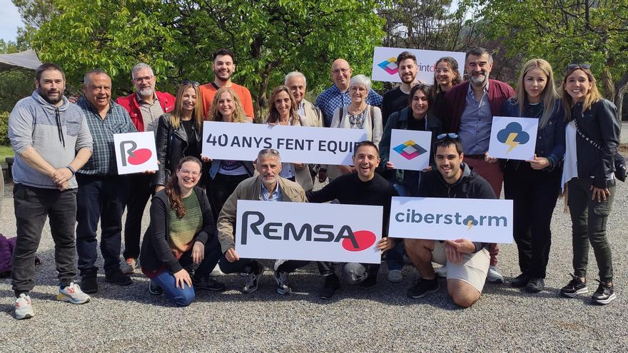 L'equip de Remsa en la celebració dels 40 anys de l'empresa