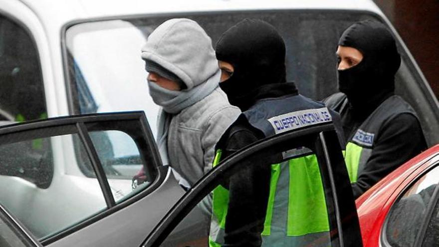 La Policia Nacional s&#039;endú el detingut ahir a Mataró