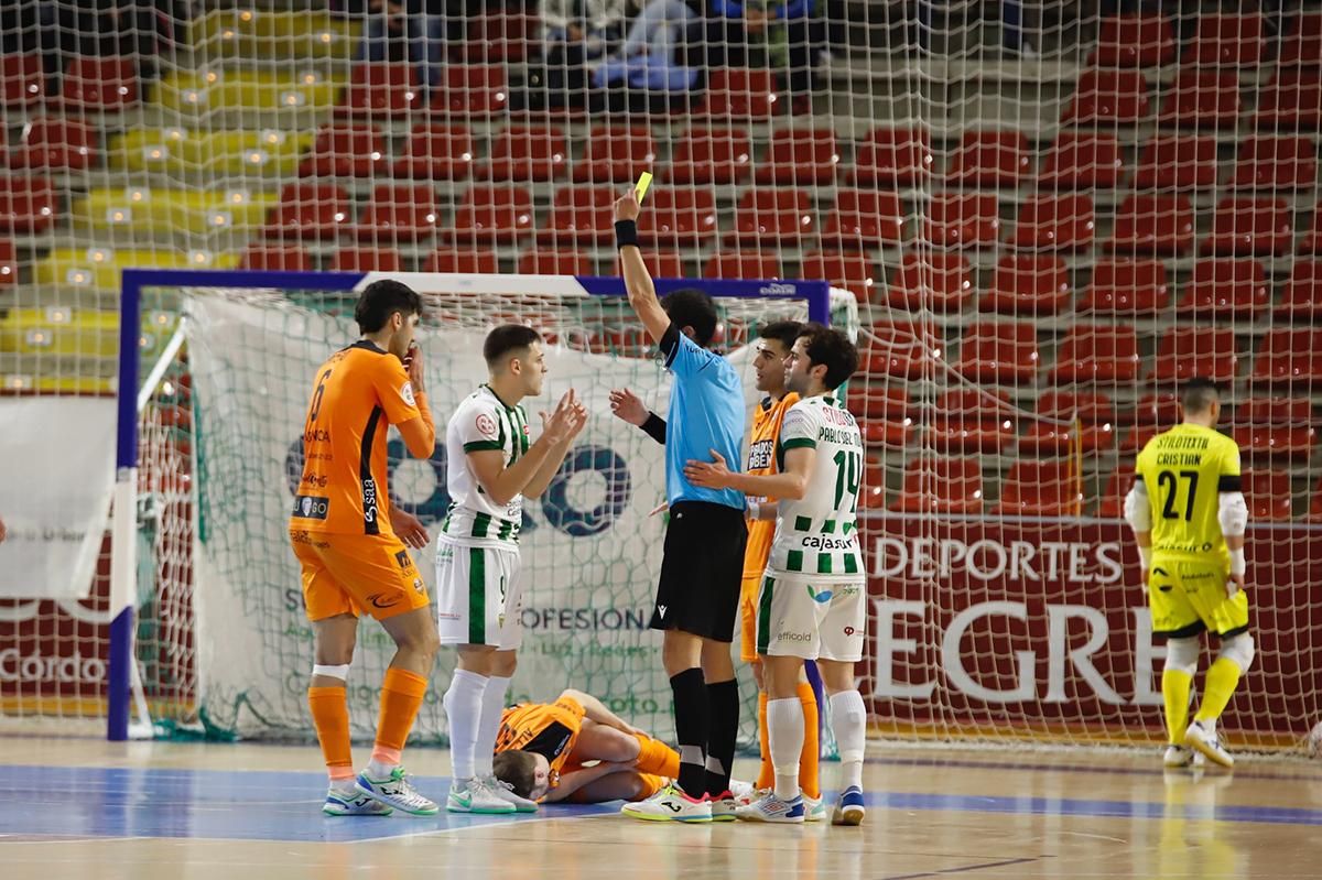 Las imágenes de la victoria del Córdoba Futsal ante el Burela