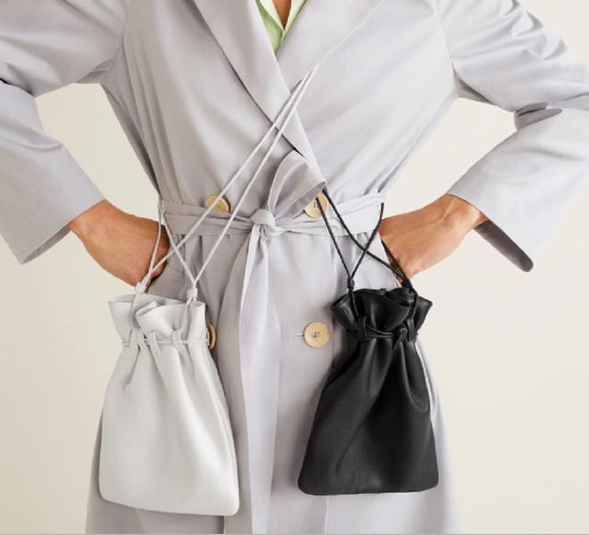 ¿Blanco o negro? El saco de piel más minimal es de Mango