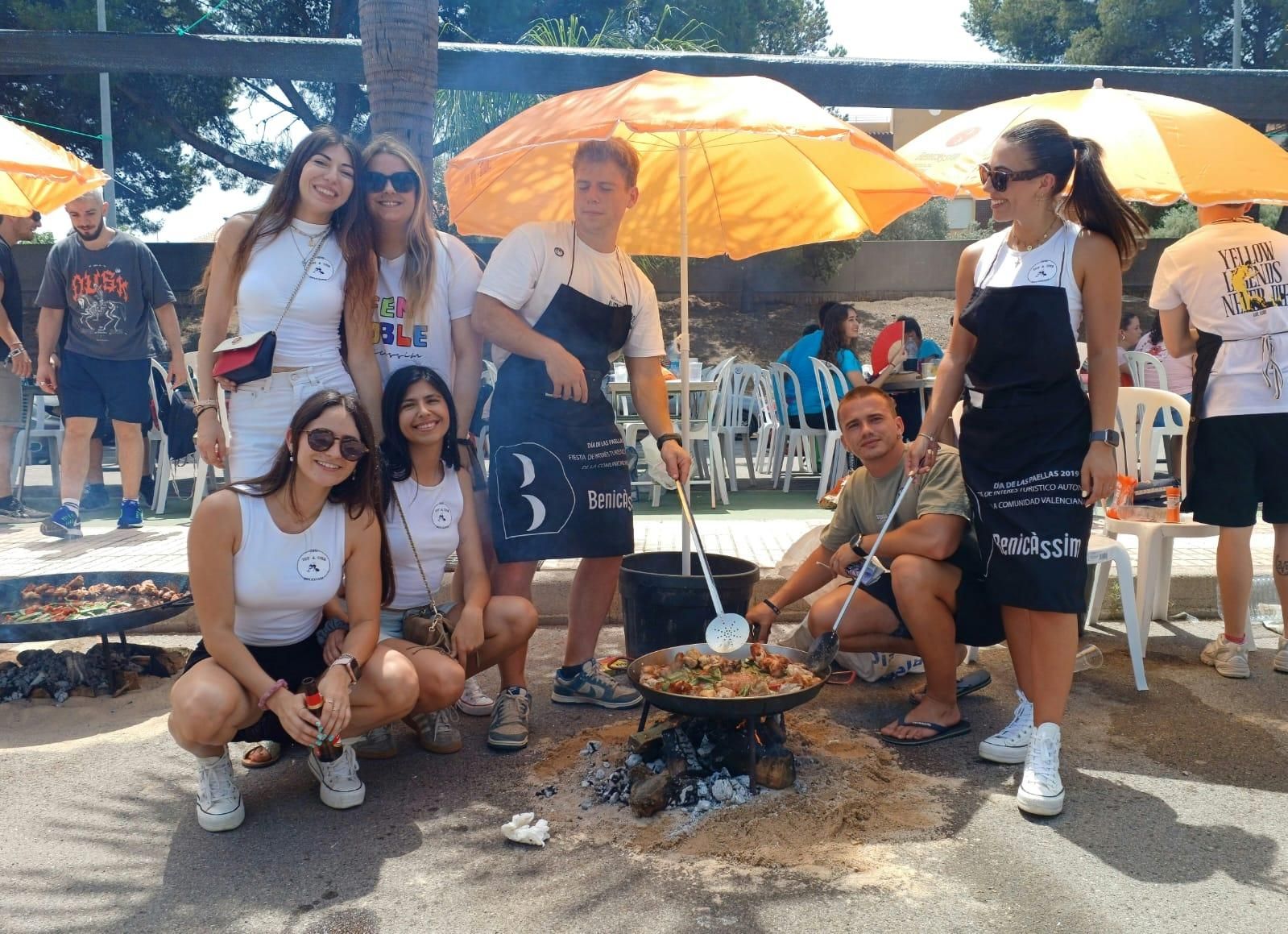 Las imágenes del primer concurso de paellas entre peñas de Benicàssim