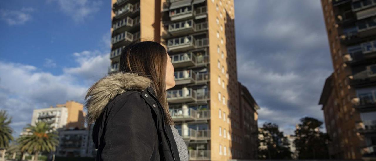 La madre de una niña con un trastorno de la conducta alimentaria (TCA), en Girona.