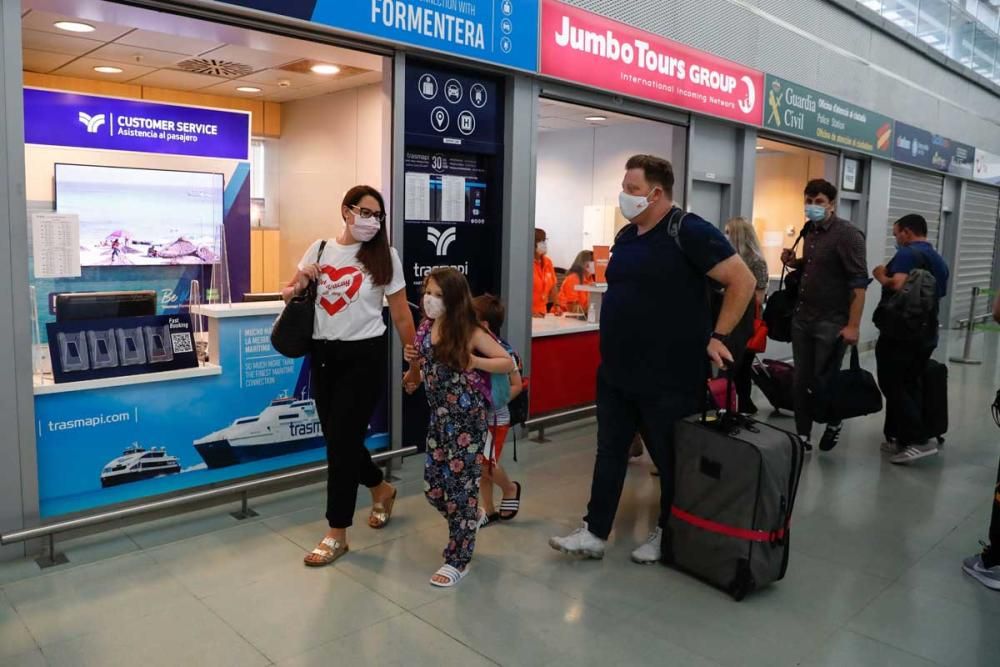 Vuelo piloto de la aerolínea EasyJet a Ibiza