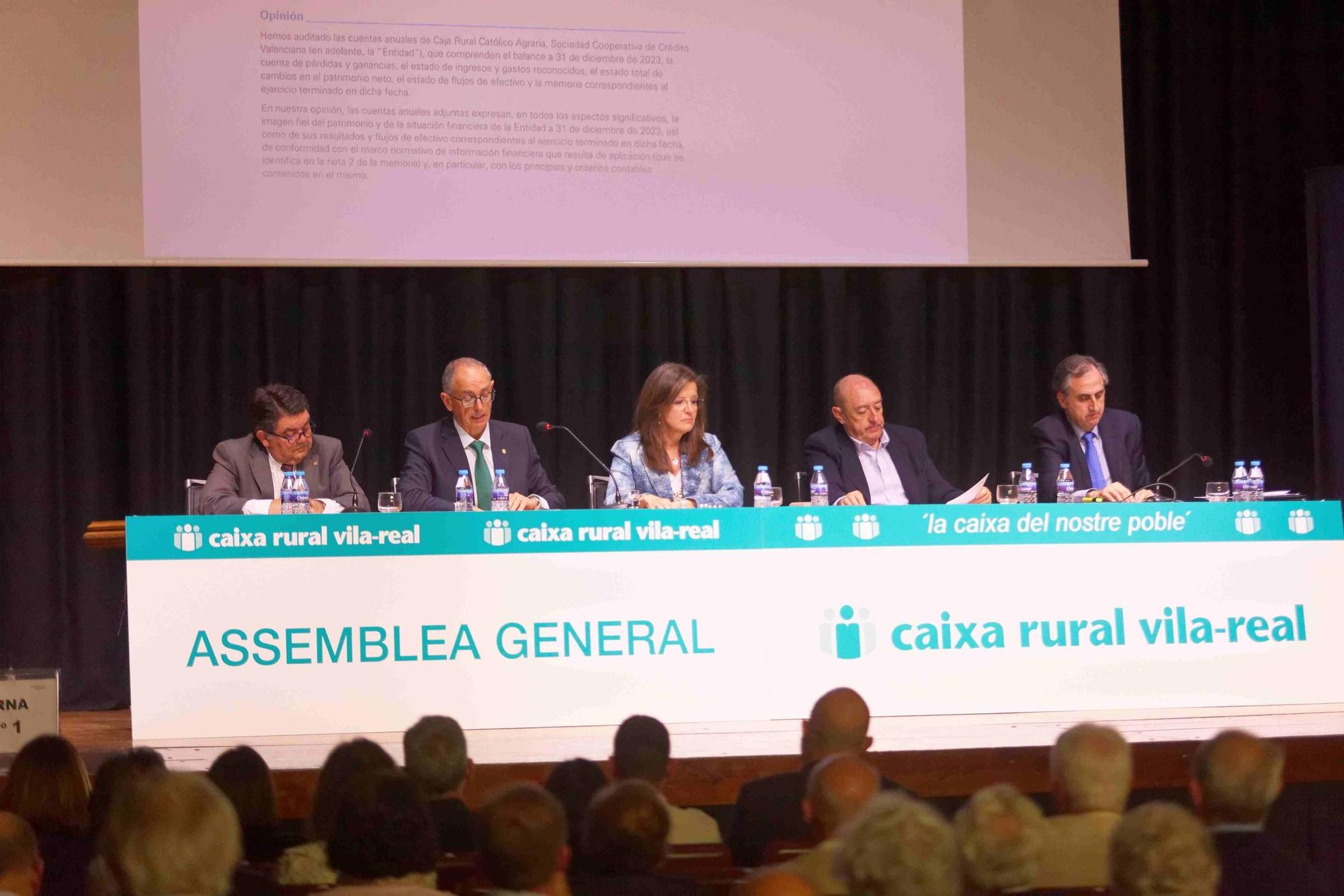 Las imágenes de la asamblea general anual de Caixa Rural Vila-real