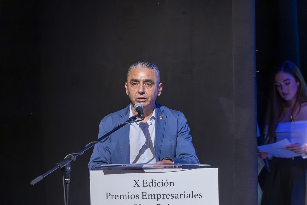 Así fue la entrega de premios empresariales de la Vega Baja Asemvega en Torrevieja, en imágenes