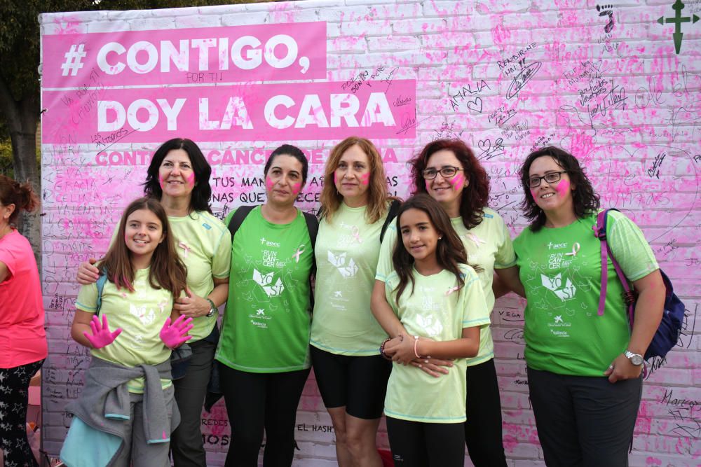 Marea en València contra el Cáncer de Mama