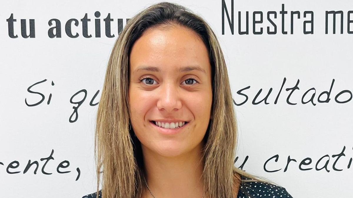 Raquel Dávila, una de las beneficiarias de las Ayudas a la Excelencia Académica de la Fundación DinoSol