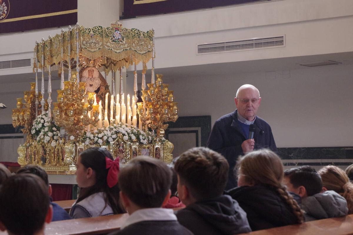 Procesión infantil de la Archicofradía de la Esperanza