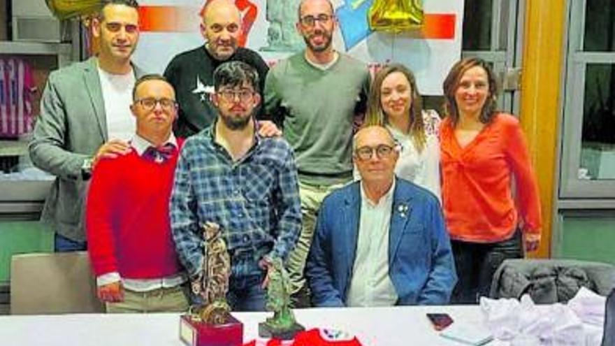 La Peña San Martín reconoce la labor del Sporting Genuine