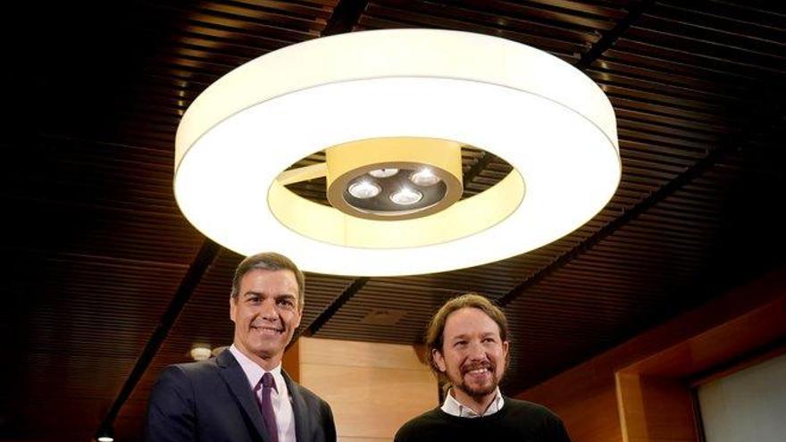 Iglesias ve en el pacto valenciano el preludio de una coalición con Sánchez