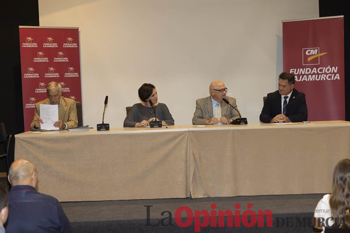 Entrega de los premios de la Fundación Robles Chillida a estudiantes caravaqueños