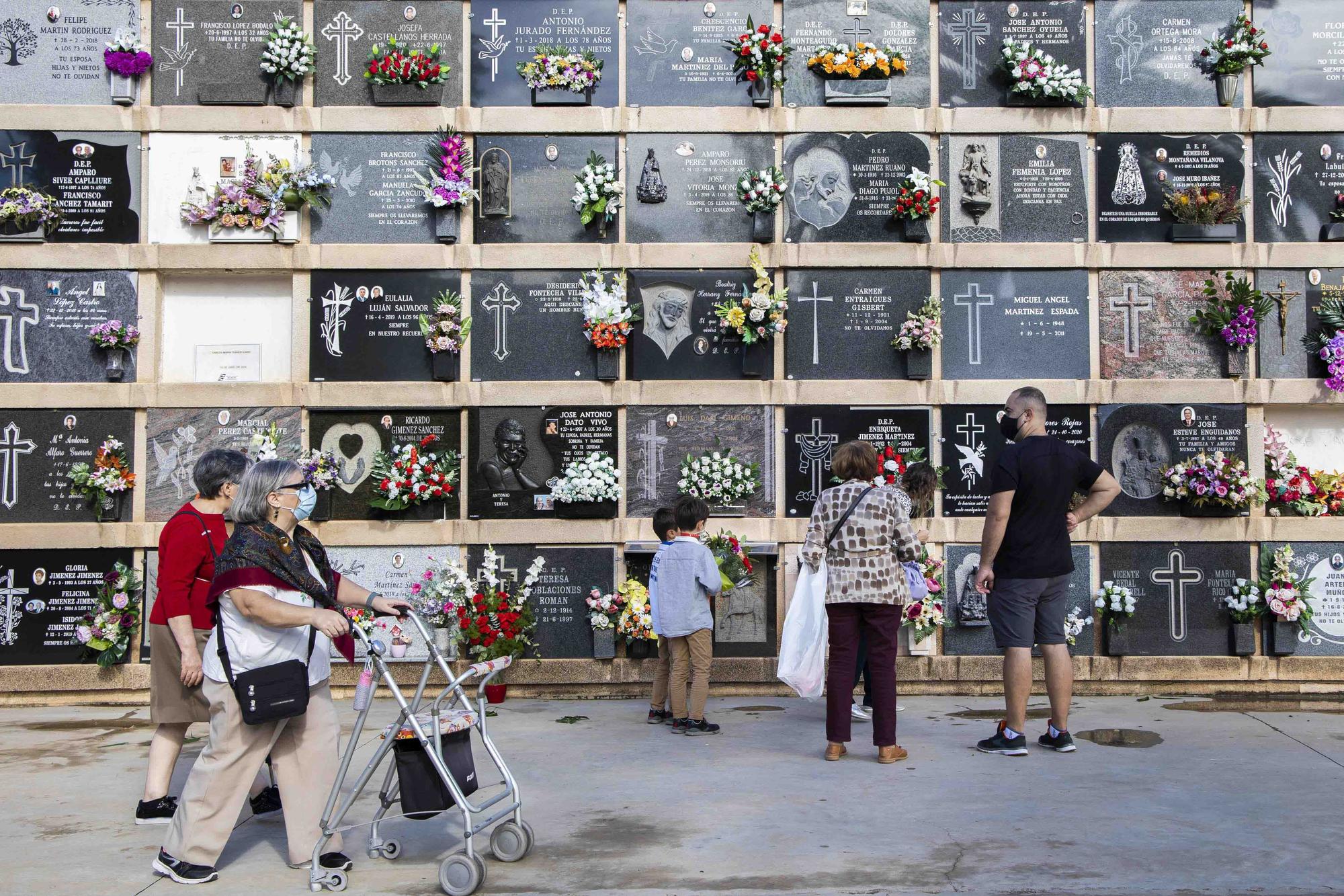 Así ha sido Todos los Santos en el Cementerio General