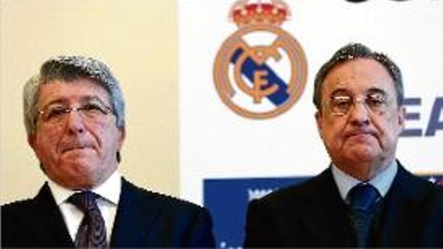 Els presidents Enrique Cerezo (Atlètic)?i Florentino Pérez (Madrid).