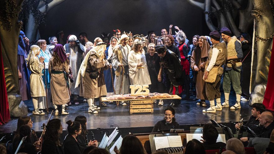 Els Pastorets de Cardona celebren els 125 anys d&#039;història honorant el seu passat