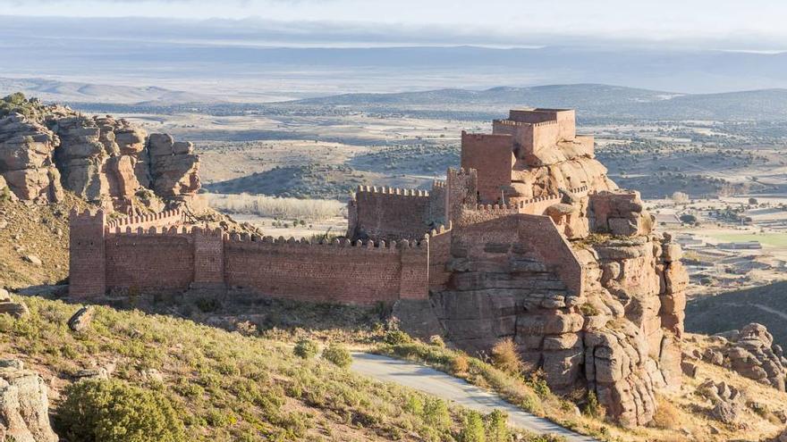 Este castillo fue levantado en el siglo XIII sobre una fortaleza islámica.