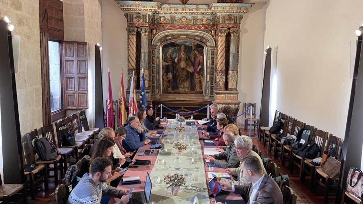 Retaule de Sant Silvestre instal·lat a l'Ajuntament d'Alzira.