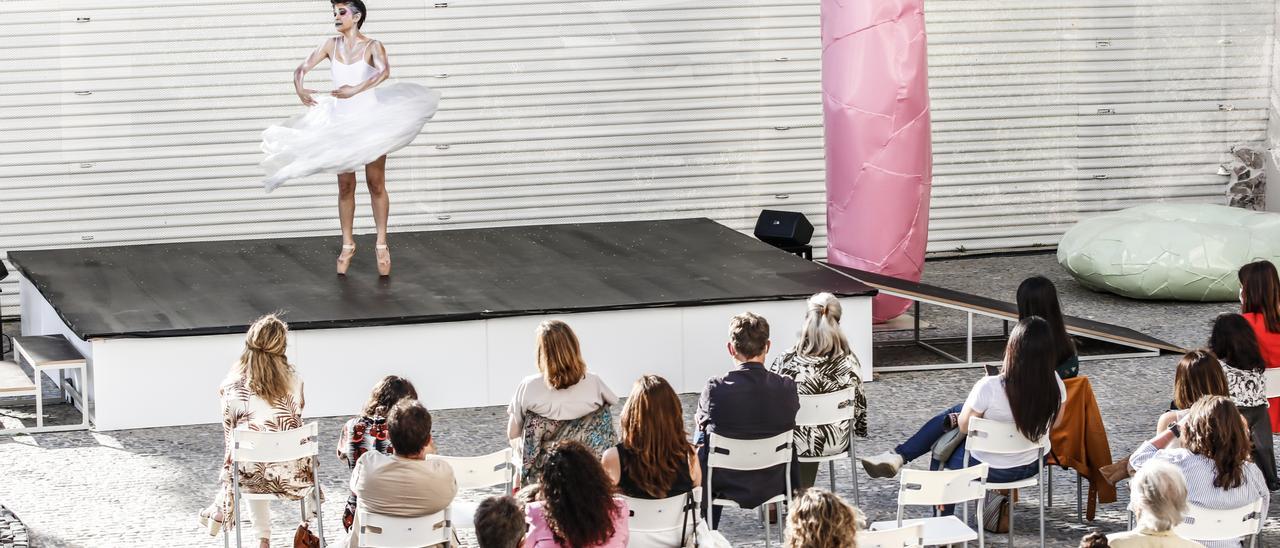 Celebración del Día Internacional de los Museos. Espectáculo en Helga de Alvear.