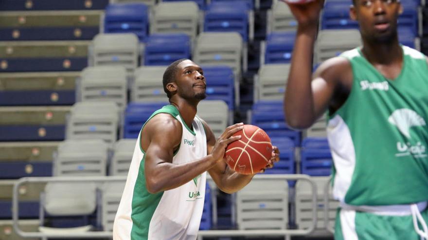 Mbakwe, en un entrenamiento.